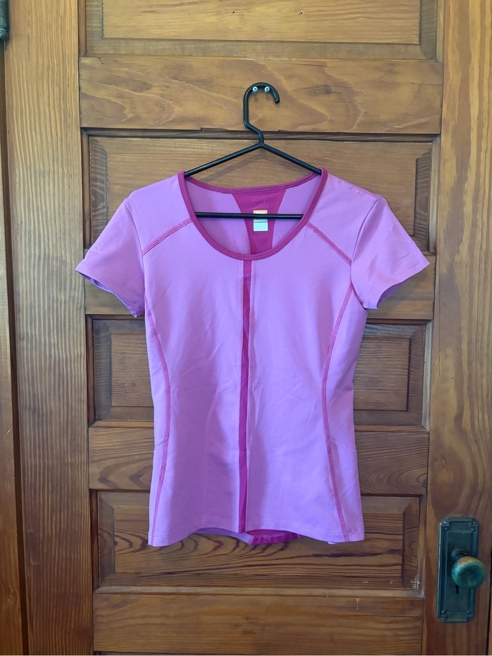 Lululemon Lucy Women's Pink Performance Scoop Neck Top size XS activewear NWOT